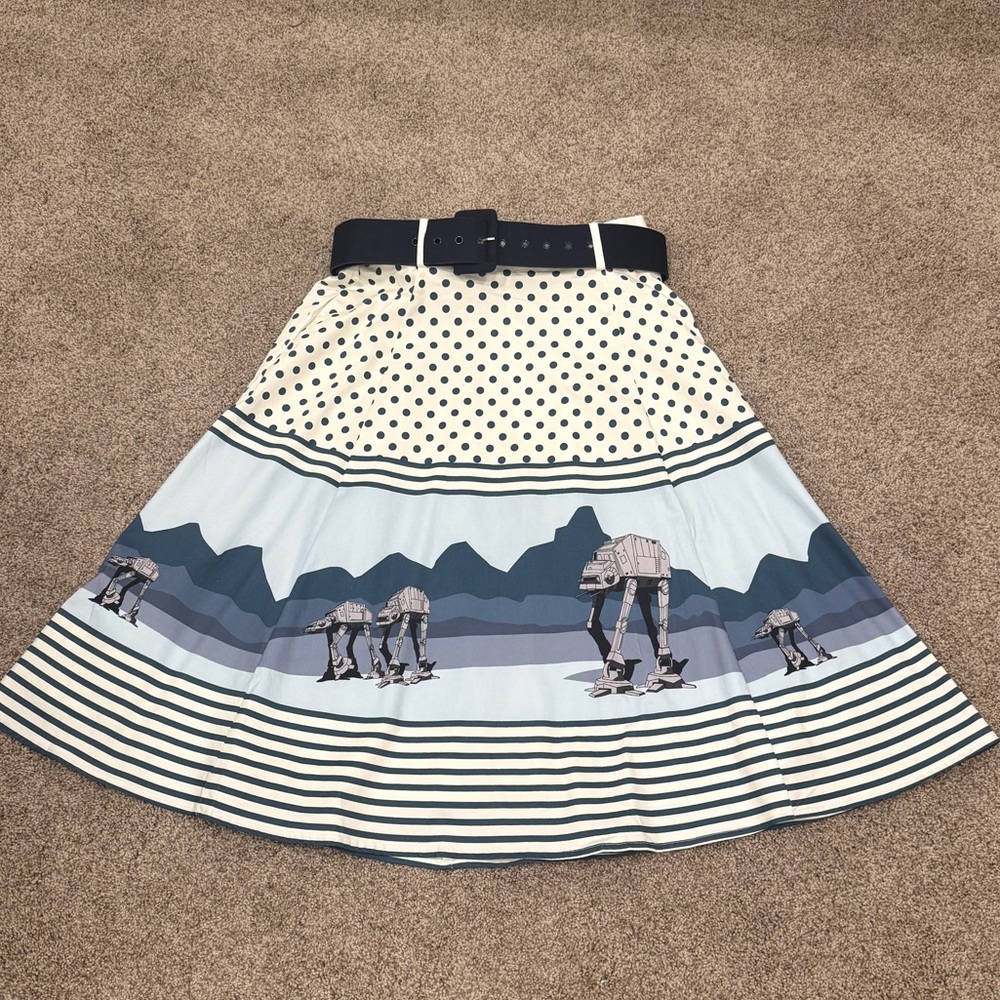 Star Wars AT-AT Retro Skirt Her Universe XL NEW - Picture 3 of 9
